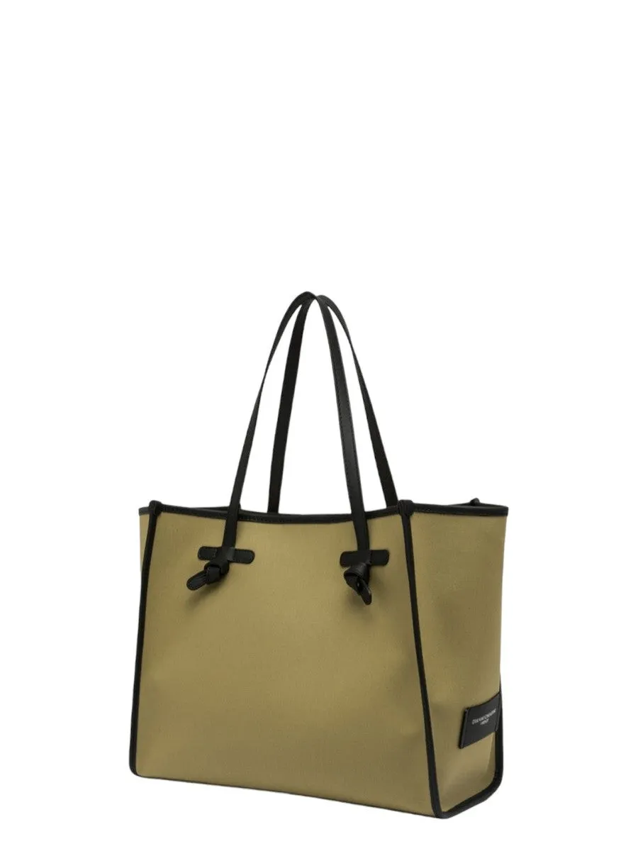Marcella canvas