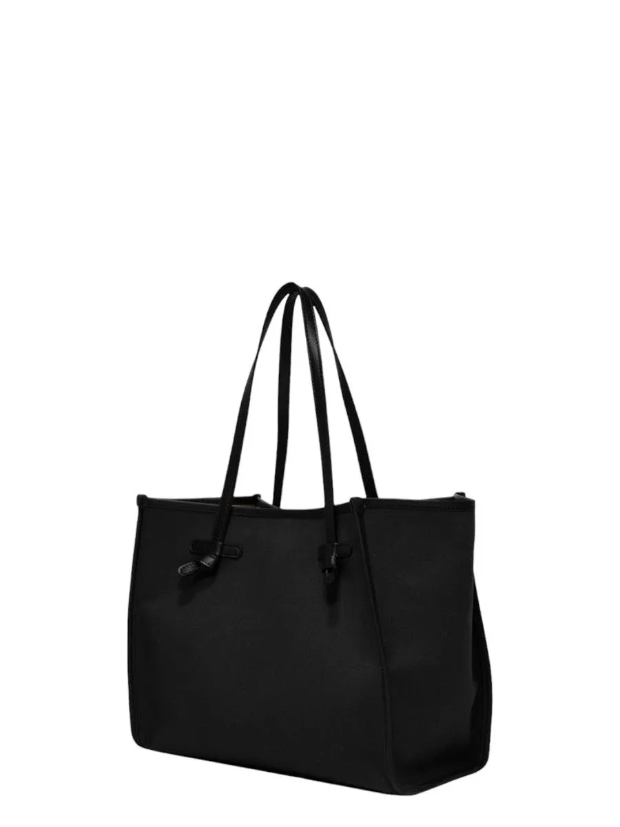 Marcella canvas