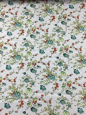 Vinatge Floral poly cotton print dress craft fabric 44" Wide M353 Mtex