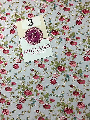 Vinatge Floral poly cotton print dress craft fabric 44" Wide M353 Mtex